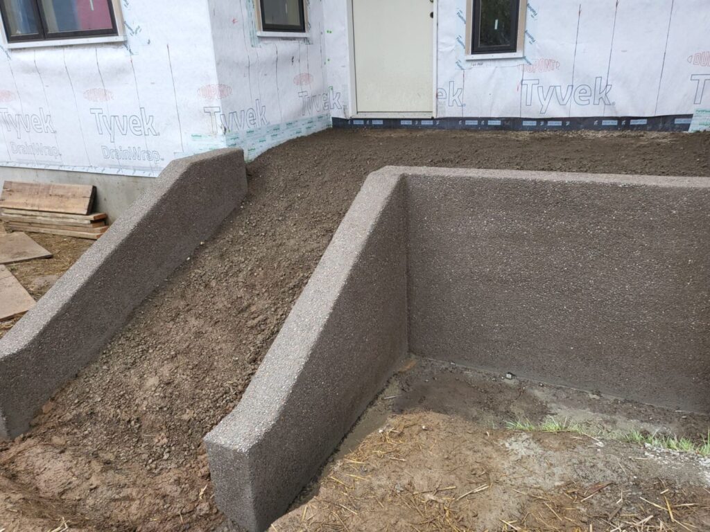concrete retaining wall
