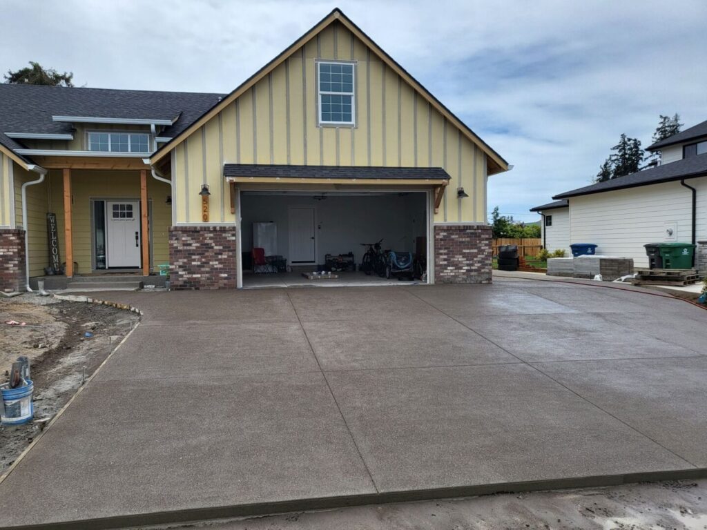 residential concrete driveway